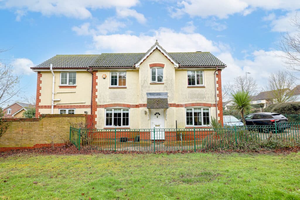 Albra Mead, Chelmer Village, Chelmsford, CM2 6